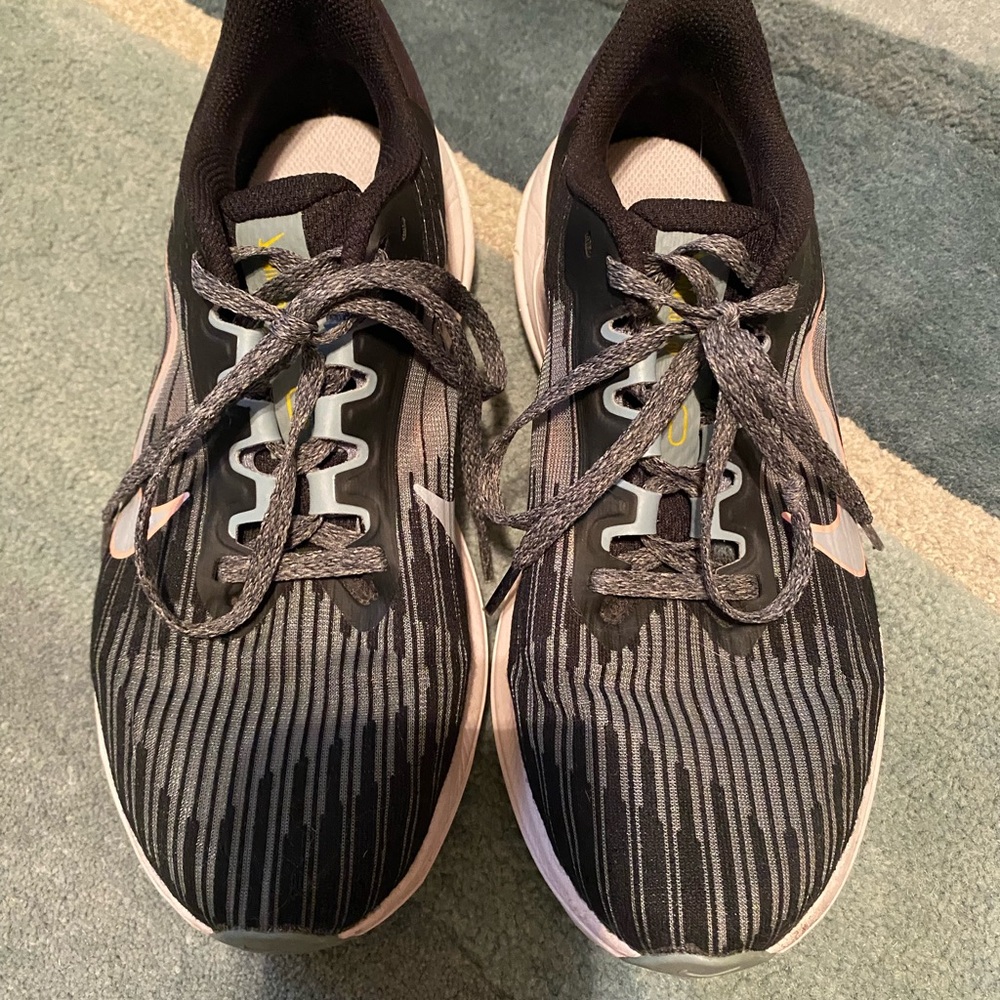 Nike Black and Gray Sneakers